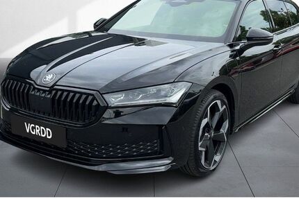 Skoda Superb 4.500 km 57.890 &euro; Dresden 01169