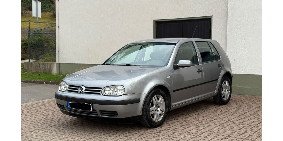VW Golf 164.000 km 2.199 &euro; Siegen 57078