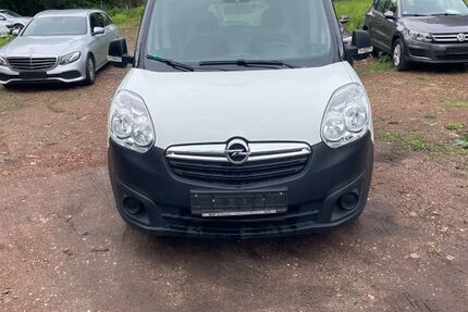 Opel Combo 77.292 km 5.990 &euro; Chemnitz 09120
