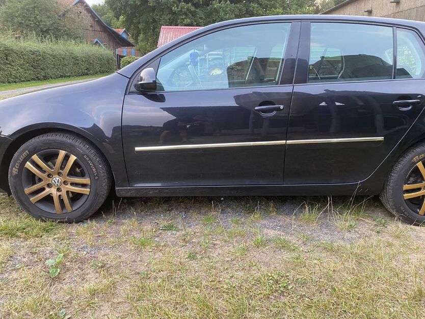 VW Golf 182.103 km 5.000 € Sommerland 25358
