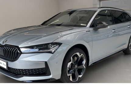 Skoda Superb 9.875 km 52.222 € Krefeld 47804