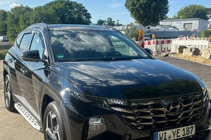 Hyundai TUCSON 228.000 km 17.900 &euro; Wiesbaden 65187