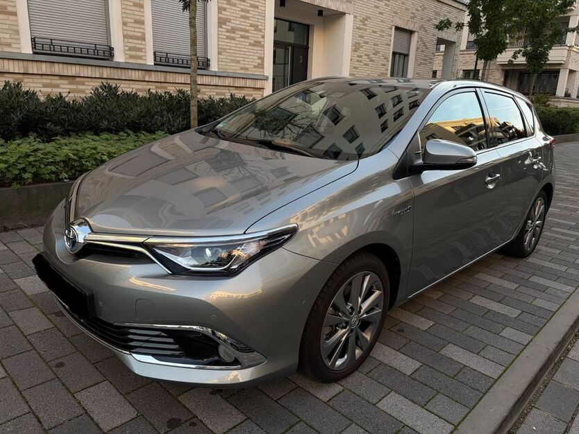 Toyota Auris 18.088 km 17.500 € Berlin 10707