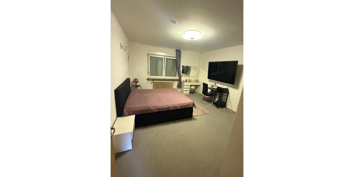 Etagenwohnung Saarbrücken West - 2 Zimmer, 75 m&sup2;, 148.000&euro; | Angebot:27056506