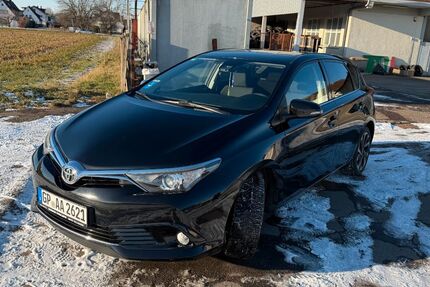 Toyota Auris 68.278 km 11.000 &euro; Süßen 73079