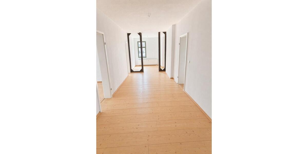 Etagenwohnung Weimar - 5 Zimmer, 186 m&sup2;, 1.950&euro; | Angebot:26394964