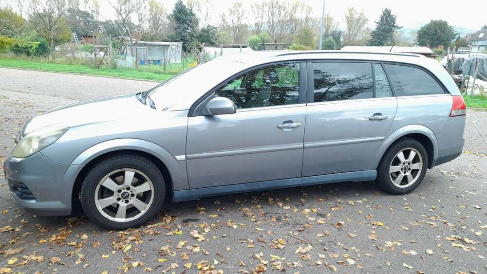 Opel Vectra 340.000 km 2.300 &euro; Ettlingen 76275