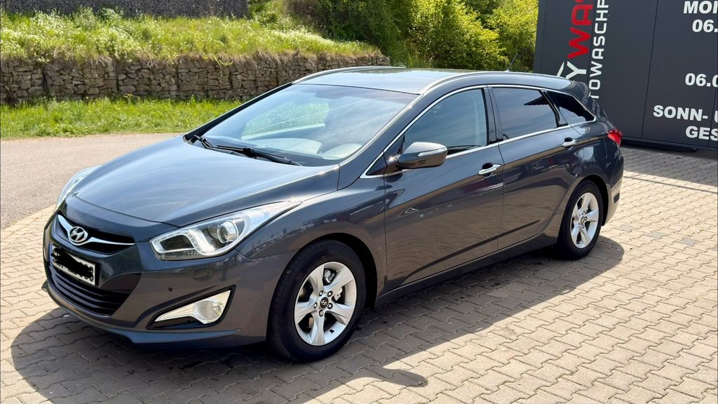 Hyundai i40 203.000 km 5.500 &euro; Unzenberg 55483