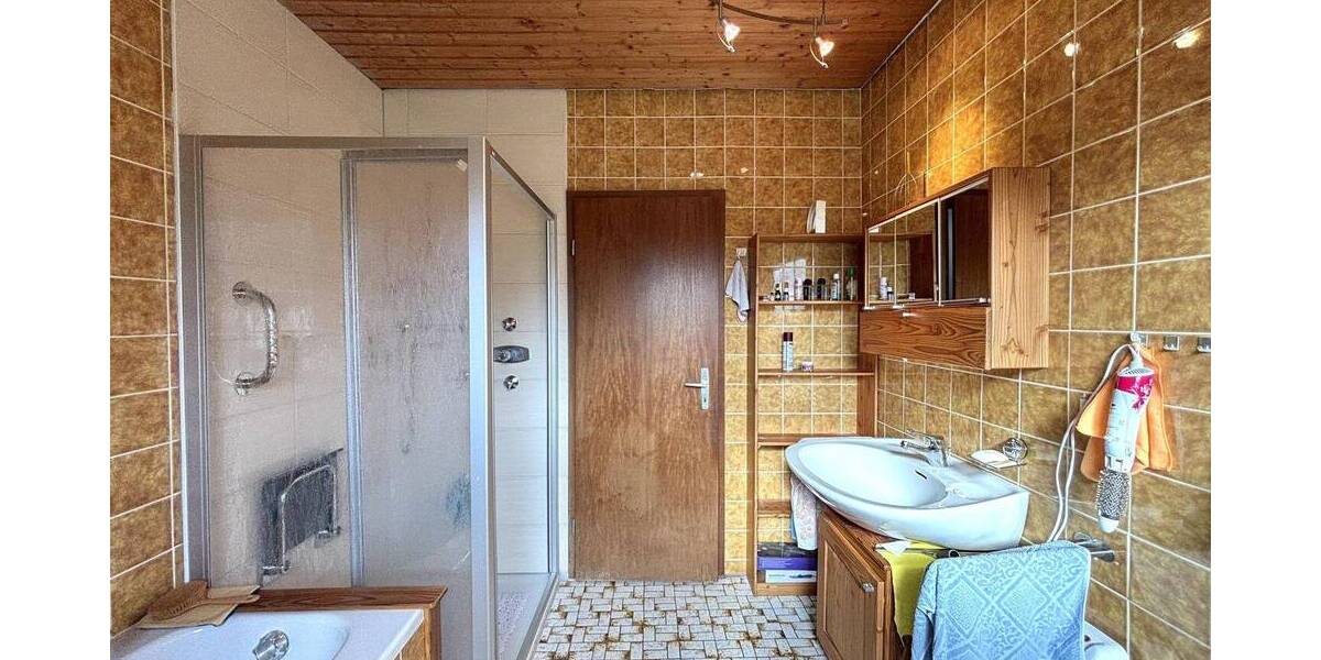 Einfamilienhaus Oberviechtach - 6 Zimmer, 150 m&sup2;, 315.000&euro; | Angebot:26155504
