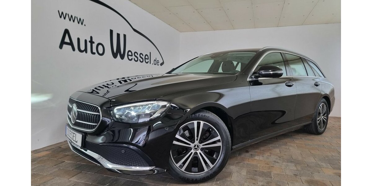 Mercedes-Benz E 220 d Avantgarde LED ACC AHK Kamera Widescreen 79.800 km 32.500 &euro; Garrel 49681