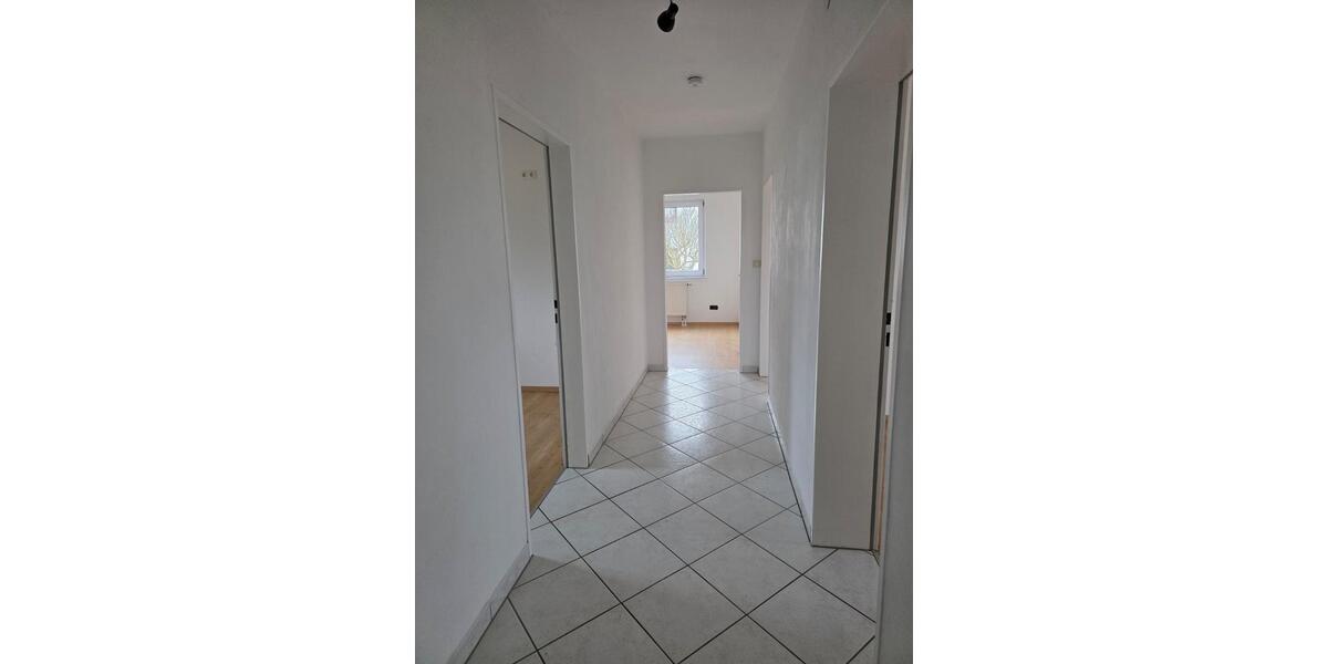 Sehr gepflegtes Mehrfamilienhaus in Massivbauweise 8 zimmer