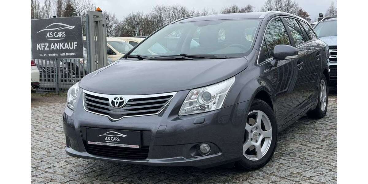 Toyota Avensis 91.000 km 8.990 &euro; Hannover 30179
