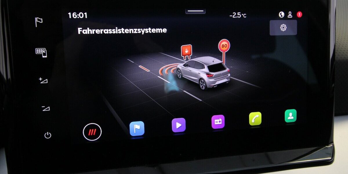 Seat Ibiza TSI OPF FR Sport NAVI+LED+WINTER-PAKET+ALU 17.443 km 18.590 &euro; Hagenow 19230