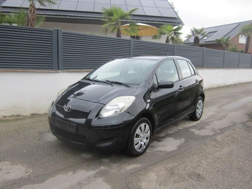 Toyota Yaris 241.000 km 2.290 € Öhringen-Cappel 74613