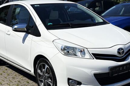 Toyota Yaris 98.000 km 7.999 &euro; Wiesbaden 65199