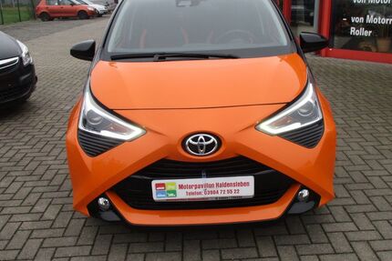 Toyota Aygo (X) 32.000 km 13.980 &euro; Haldensleben 39340