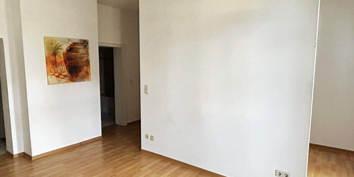 Etagenwohnung Glauchau - 1 Zimmer, 36 m&sup2;, 32.500&euro; | Angebot:22078330