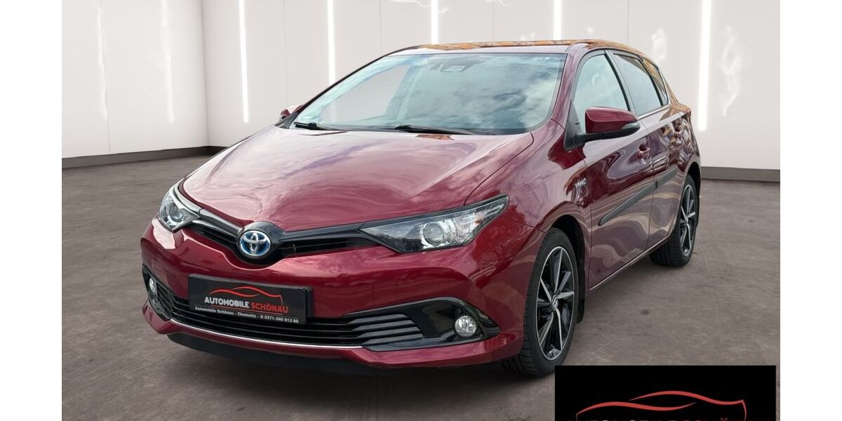 Toyota Auris 95.300 km 13.988 &euro; Chemnitz 09130