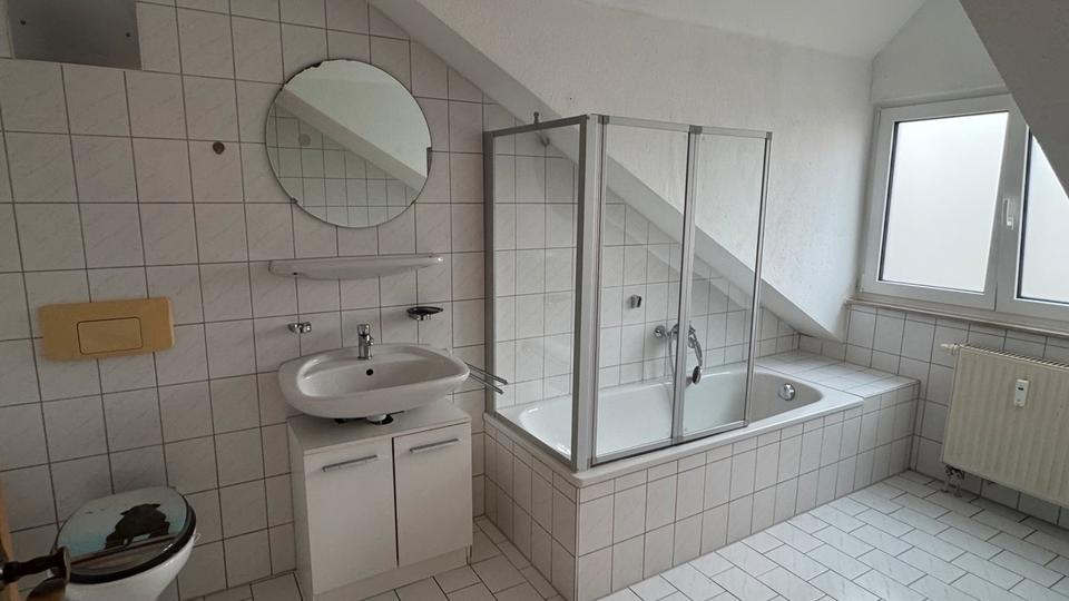 Dachgeschoßwohnung Balingen - 2.5 Zimmer, 62 m&sup2;, 169.900&euro; | Angebot:26443946