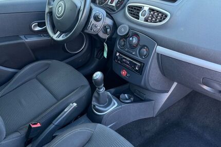 Renault Clio 250.000 km 1.900 &euro; Pulheim 50259