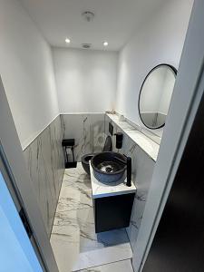 GUT VERMIETETE GEWERBEEINHEIT, RENDITE 6,6% 1 zimmer