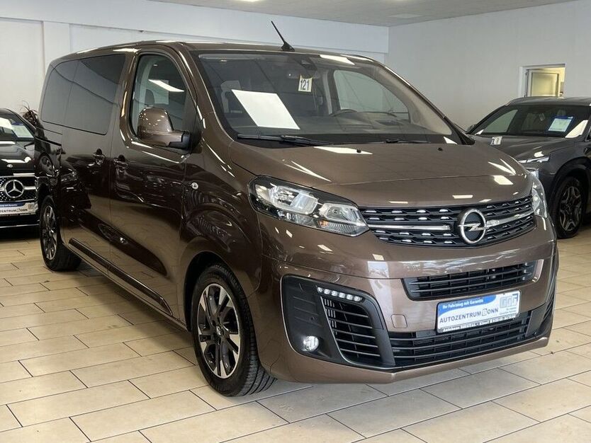 Zafira Life