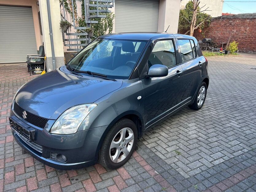 Suzuki Swift 159.000 km 2.999 € Dresden 01139
