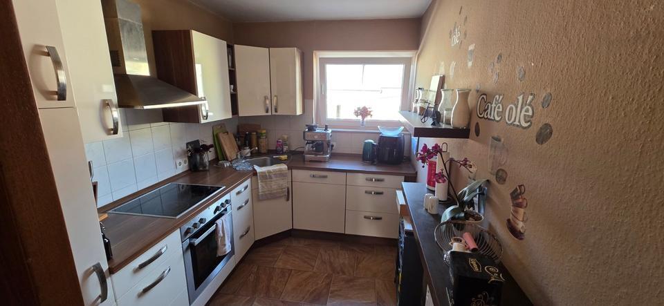 Schöne 2,5 Zi-Whg. im 2.OG eines gepflegten Mehrfamilienhauses zimmer