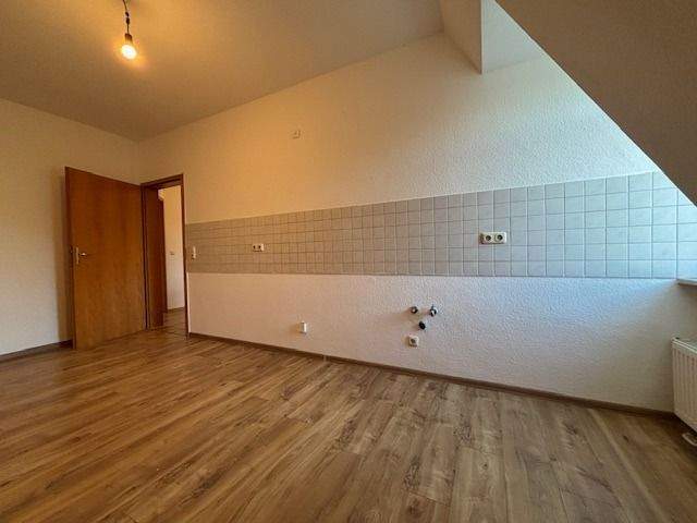 * Dölitz * 2 Zimmer * KücheBad mit Fenster * Wanne * EBK