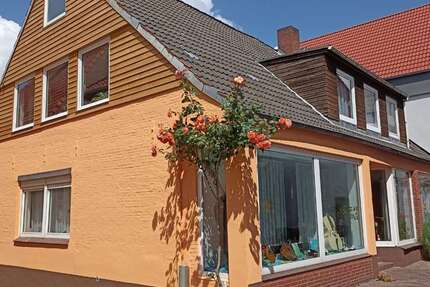 Haus zum Kaufen in Meldorf 219.000 € 125 m² 6 zimmer