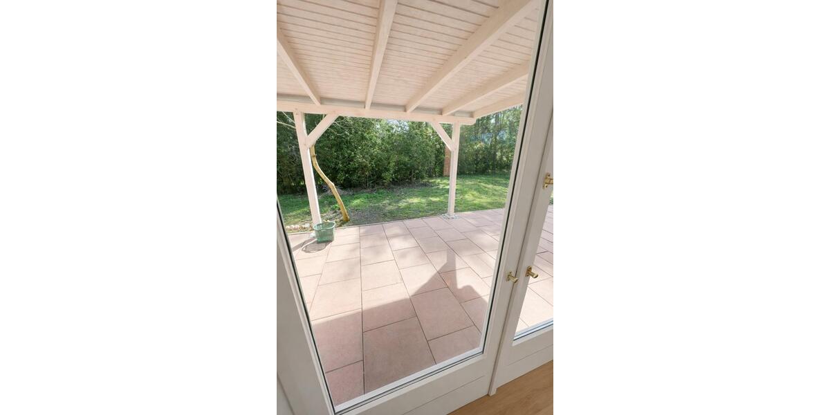 Erdgeschoßwohnung Adendorf - 5 Zimmer, 200 m&sup2;, 450&euro; | Angebot:25997708