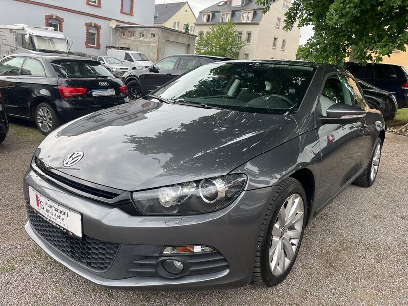 VW Scirocco 105.744 km 8.999 € Radebeul 01445