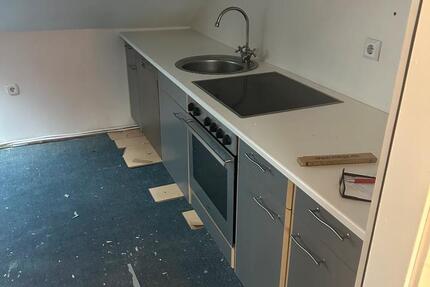 Dachgeschoßwohnung 2 Raum mit Duschbad