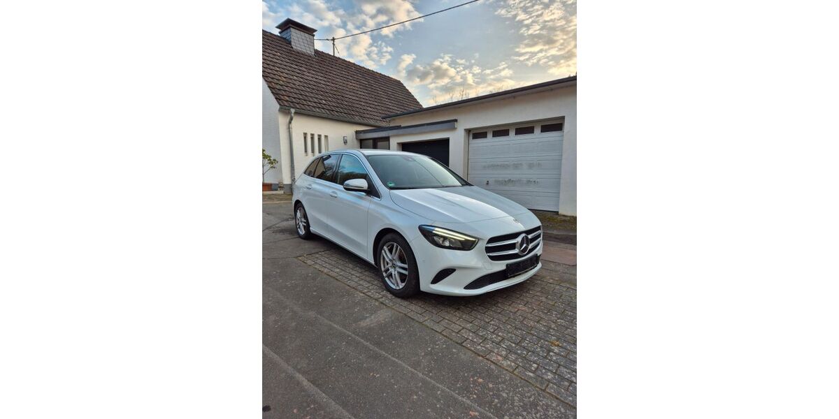 Mercedes-Benz B 200 64.900 km 20.600 &euro; Kyllburg 54655