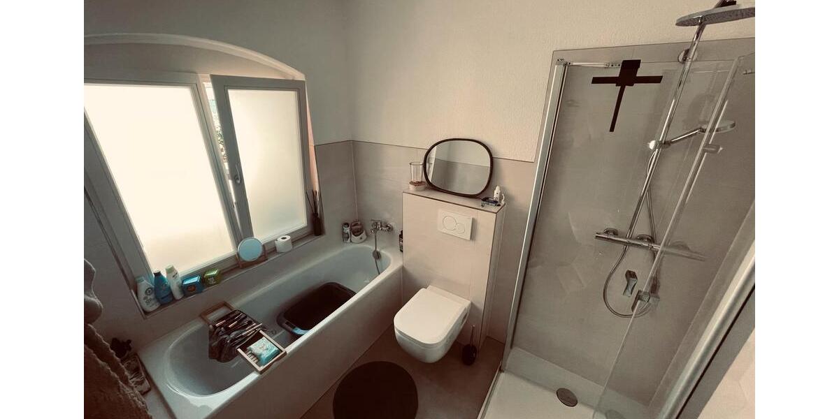 Charmante, zentral gelegene Eigentumswohnung 3 zimmer