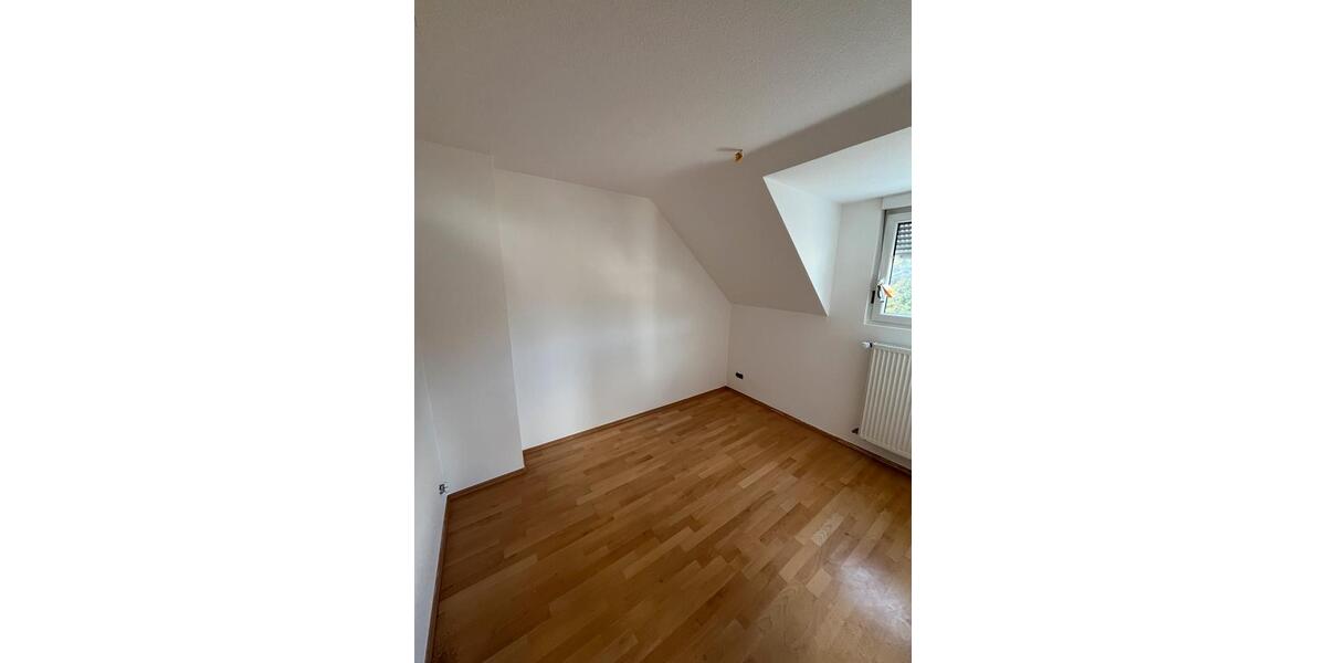 Etagenwohnung Sinzig - 4 Zimmer, 90 m&sup2;, 980&euro; | Angebot:25920819