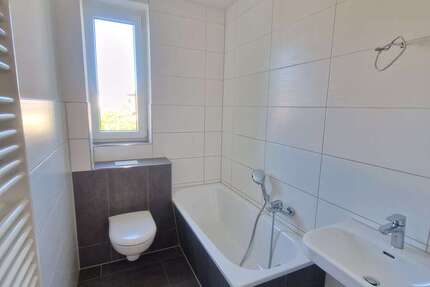 Wohnung Schönebeck Altstadt - 3 Zimmer, 60 m&sup2;, 453&euro; | Angebot:27451270