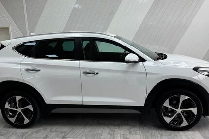Hyundai TUCSON 99.247 km 15.650 &euro; Liebenburg 38704