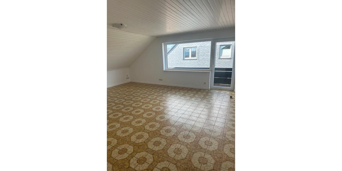 Dachgeschoßwohnung Bad Münder am Deister - 3 Zimmer, 86 m&sup2;, 690&euro; | Angebot:26320686