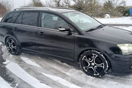 Toyota Avensis 203.000 km 1.900 &euro; Roitzsch 06809
