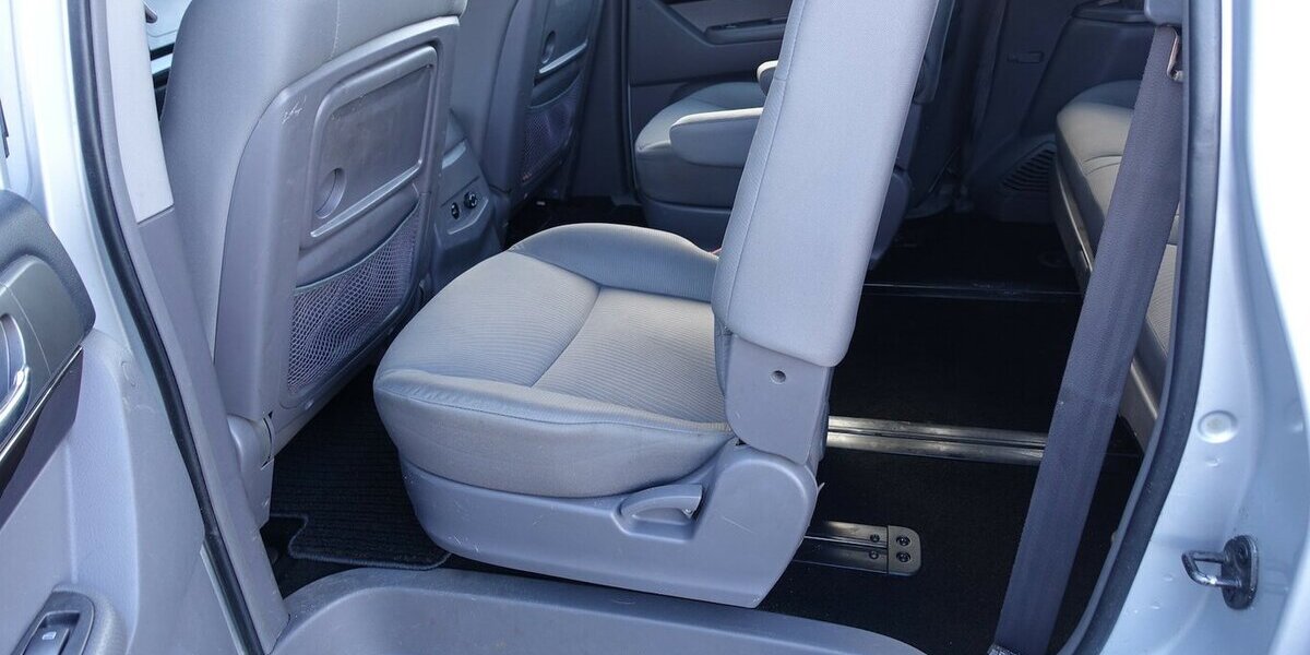 SsangYong Rodius 7-Sitzer Sitzheizung Ganzjahresreifen Alu 129.400 km 7.950 &euro; Neumarkt/OPf 92318