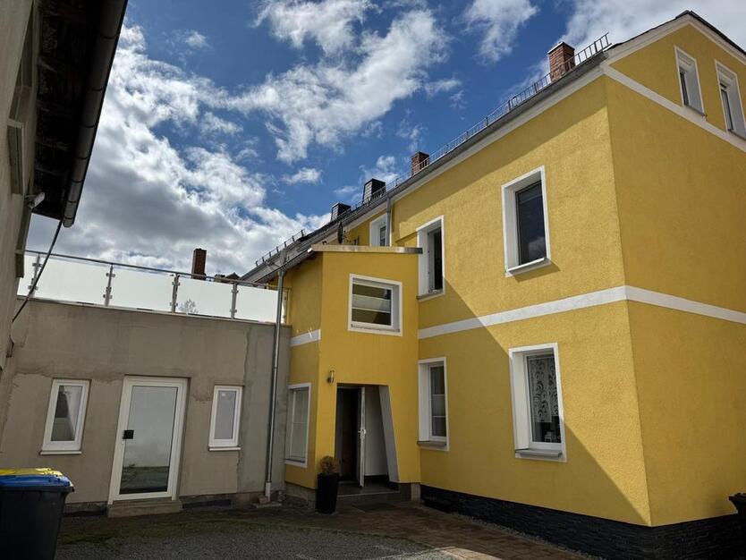 Reihenendhaus Haus Immobilie Wohngebäude mit Garten Grundstück zimmer