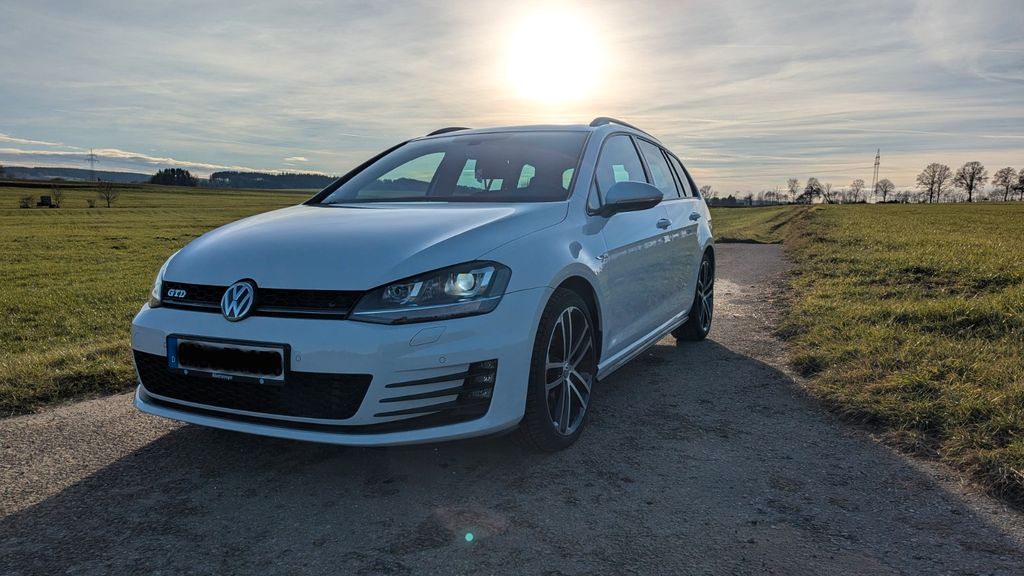 VW Golf 134.000 km 15.900 &euro; Deubach 86459