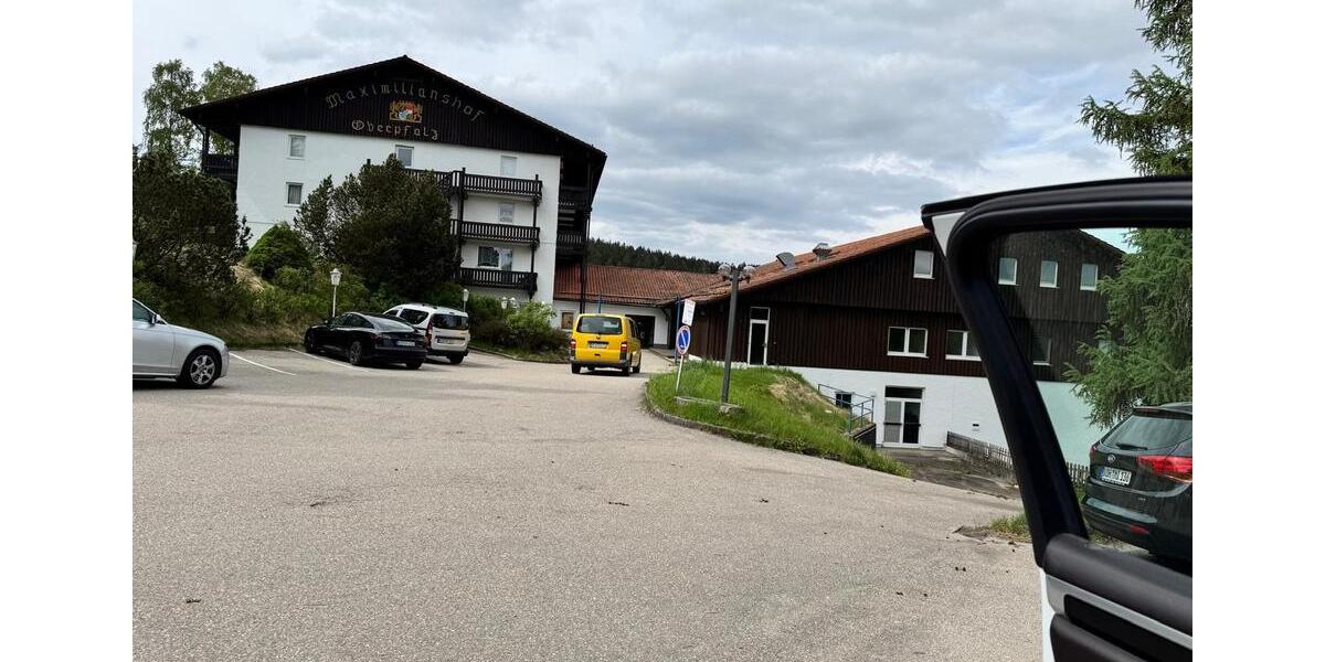 Etagenwohnung Vohenstrauß - 1 Zimmer, 35 m&sup2;, 500&euro; | Angebot:26294840