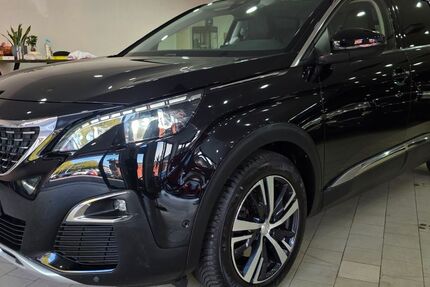 Peugeot 5008 118.000 km 13.990 € Recklinghausen 45661