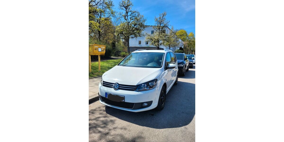VW Touran 182.300 km 8.590 &euro; München 81735