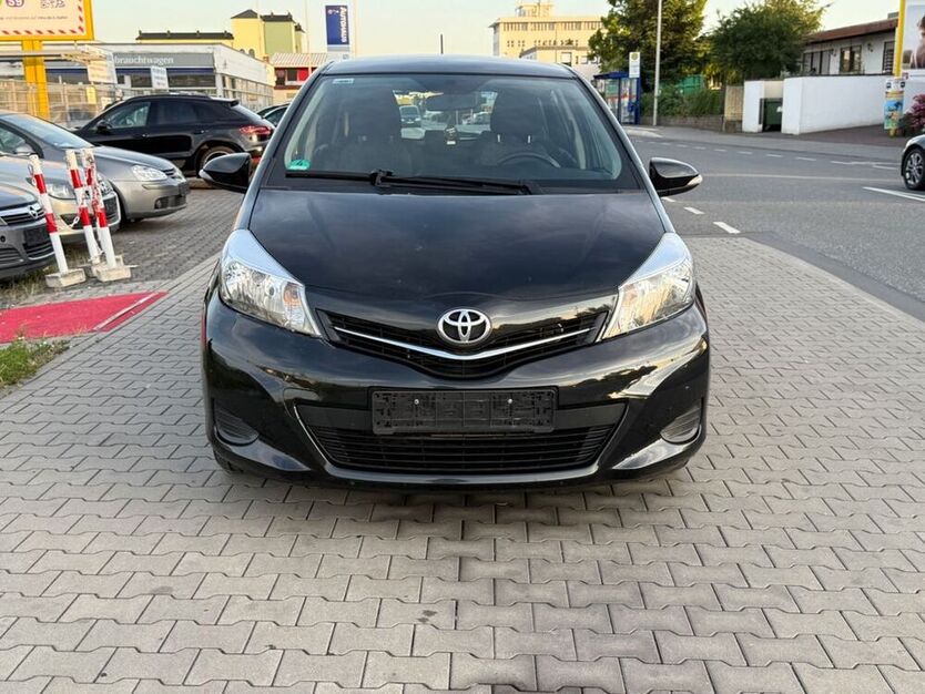Yaris