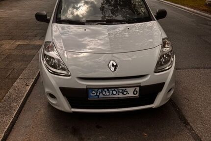 Renault Clio 128.544 km 2.500 &euro; München 80687