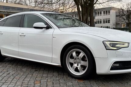 Audi A5 175.000 km 12.990 &euro; Bremen 28329