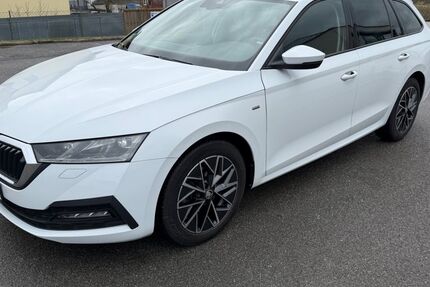Skoda Octavia 126.900 km 17.500 &euro; Auerbach 91275